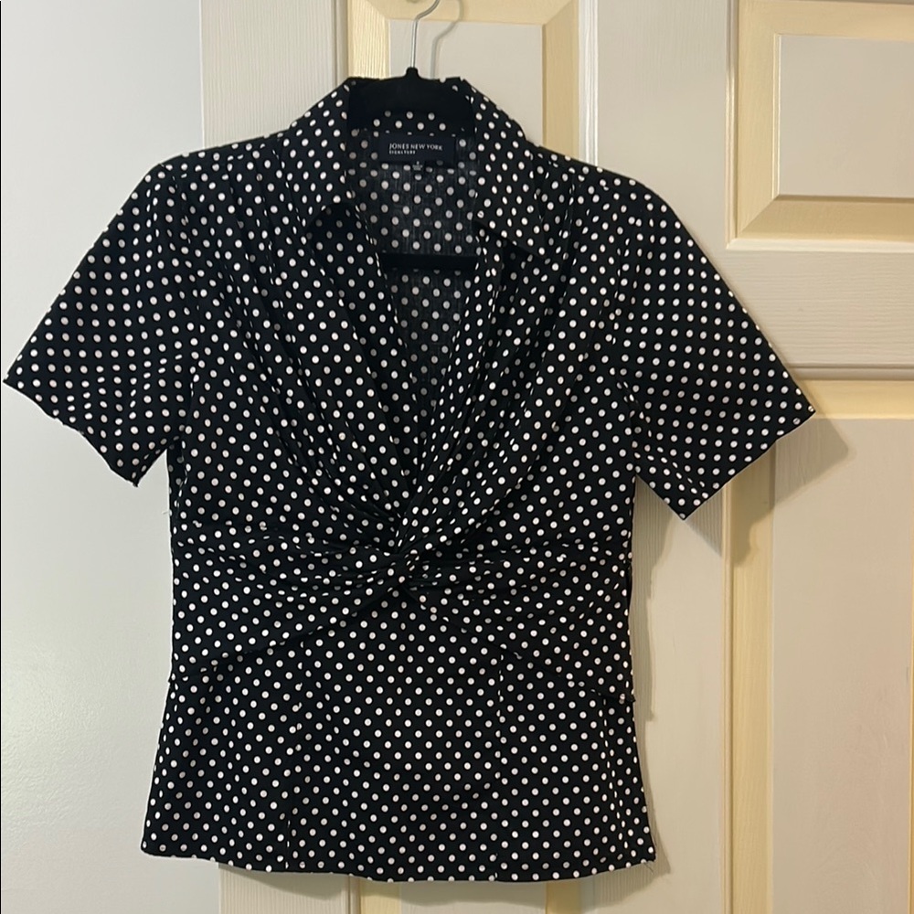 Jones New York Black Polka Dot Short Sleeve Twist Front Blouse